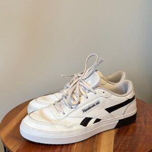 Reebok Women's White and Black Classic Sneakers Size 10